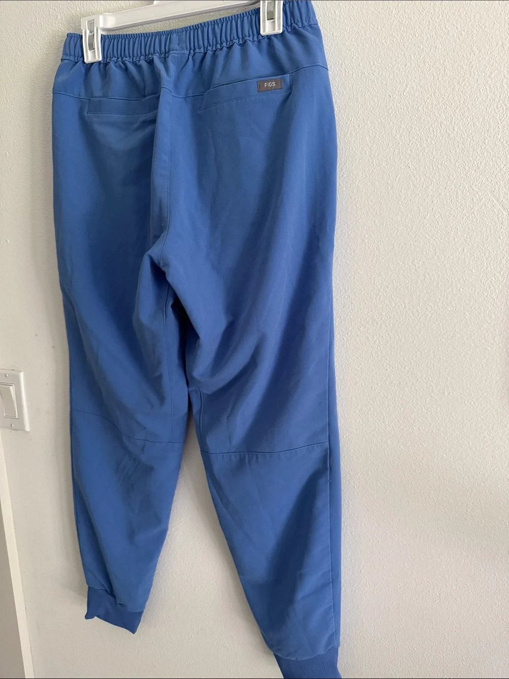 Figs men’s Tansen blue scrubs Joggers size Small